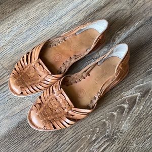 Huaraches size 7